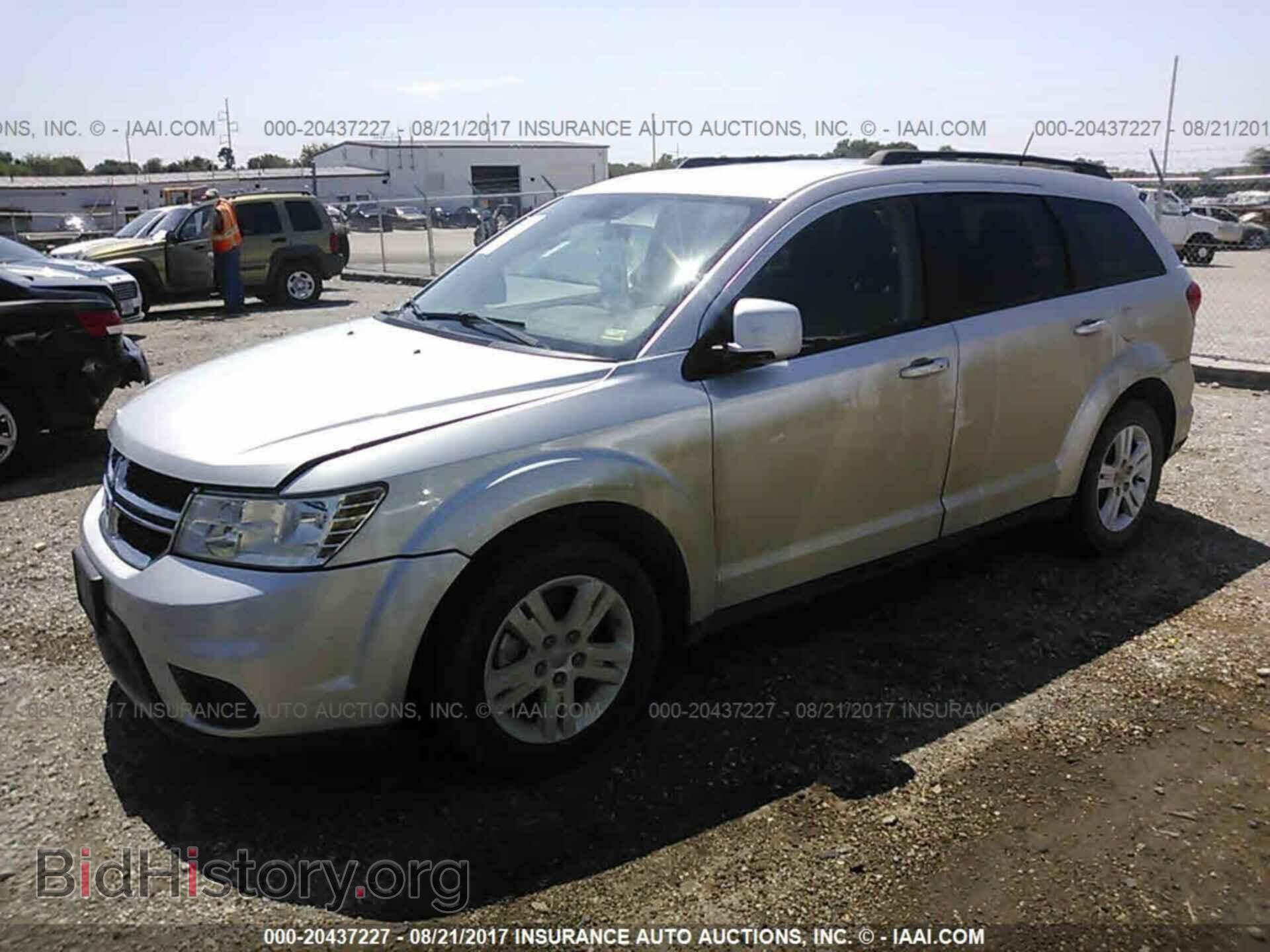 2012 Dodge Journey - VIN: 3C4PDCBBXCT331565 - Photo 2