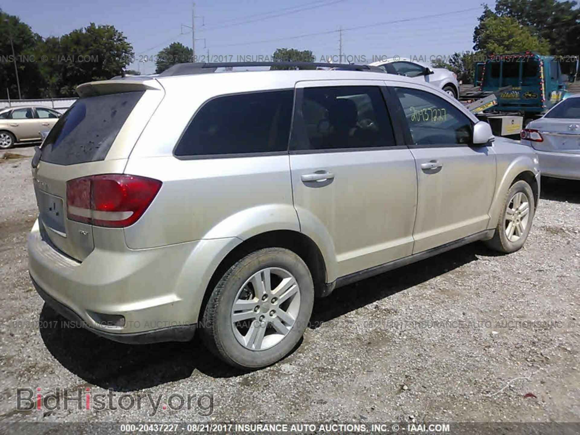 2012 Dodge Journey - VIN: 3C4PDCBBXCT331565 - Photo 4
