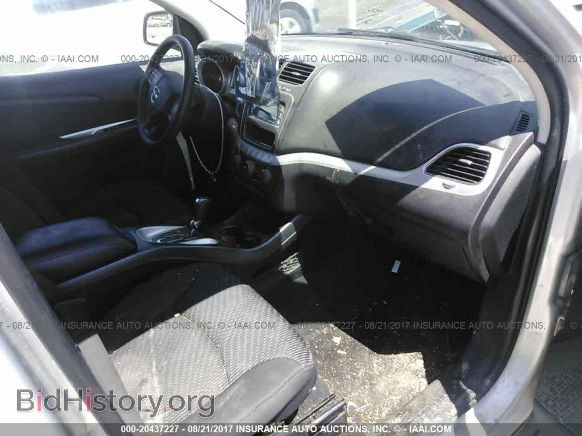 2012 Dodge Journey - VIN: 3C4PDCBBXCT331565 - Photo 5