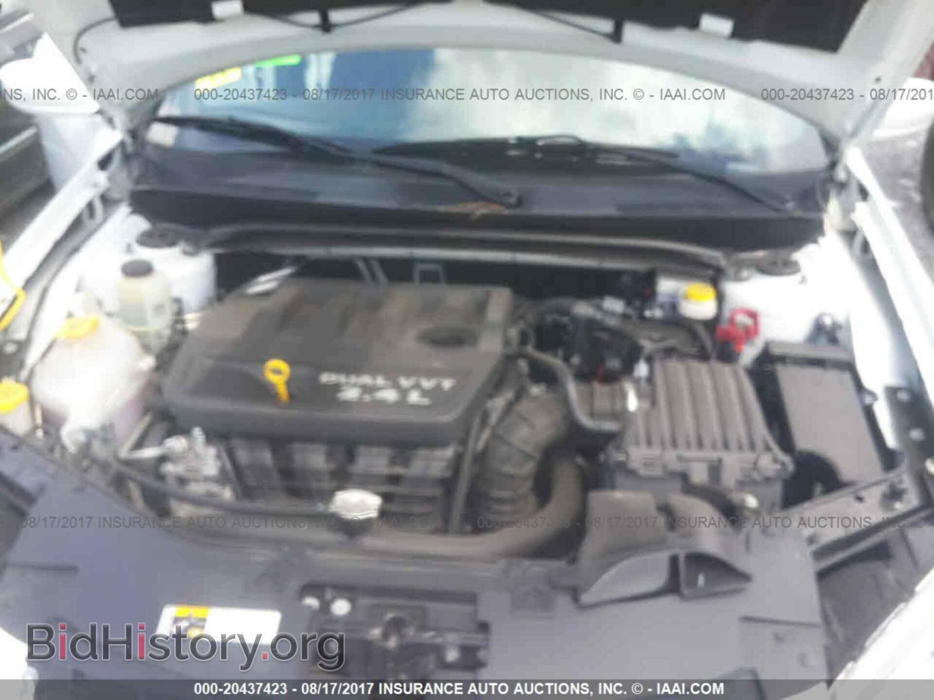 2014 Chrysler 200 - VIN: 1C3CCBAB7EN214238 - Photo 10