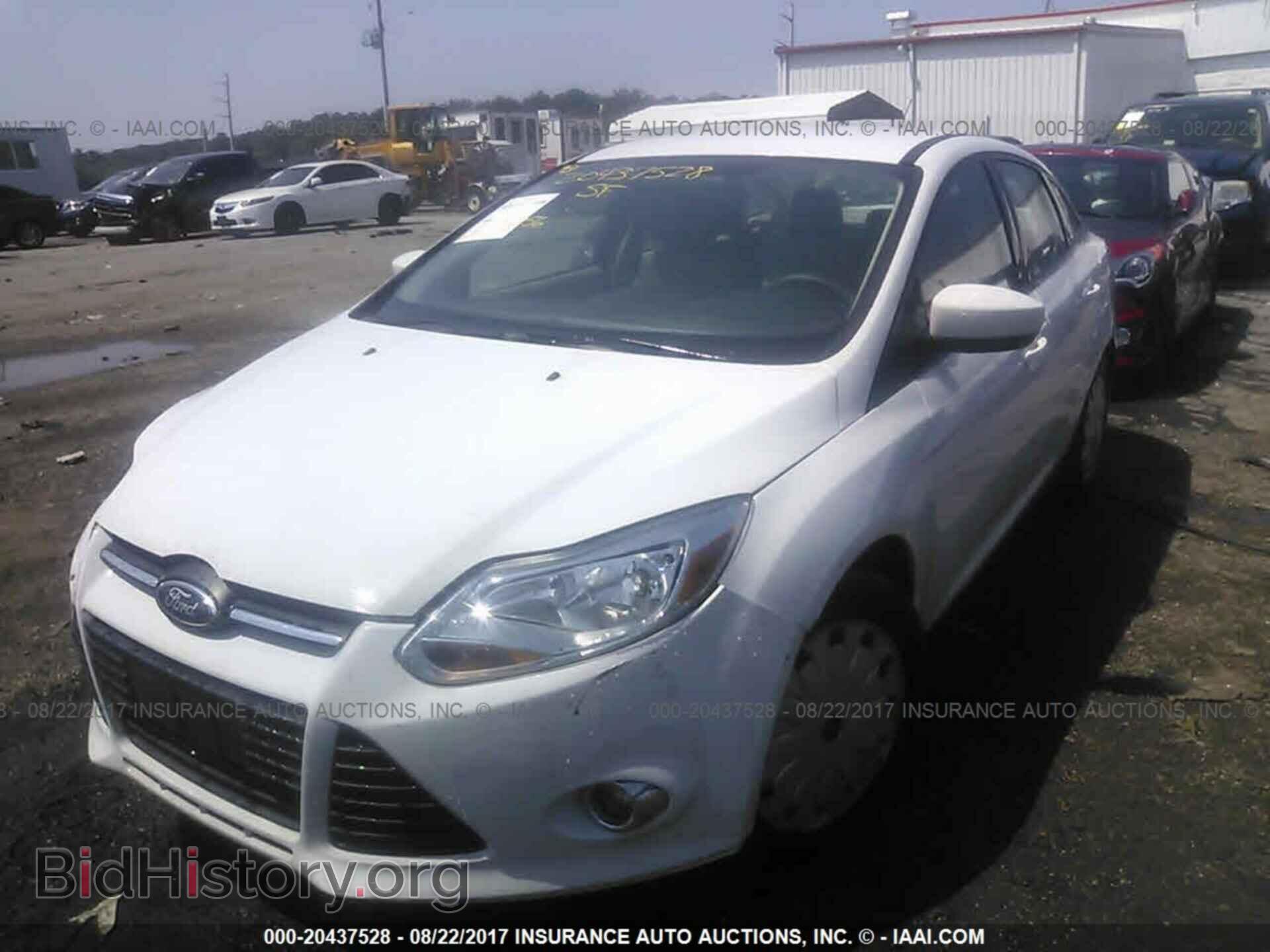 2012 Ford Focus - VIN: 1FAHP3F23CL442837 - Photo 2