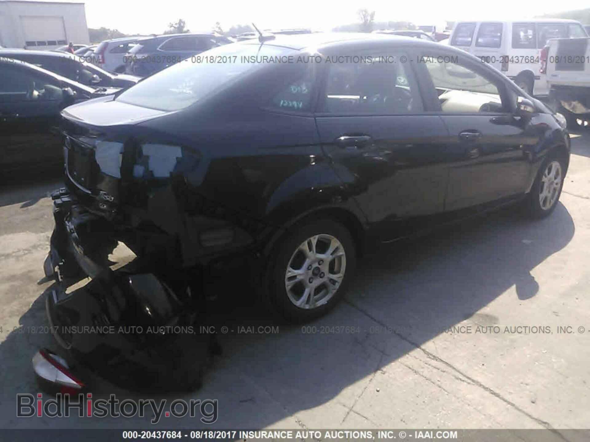 2014 Ford Fiesta - VIN: 3FADP4BJ5EM207116 - Фото 4