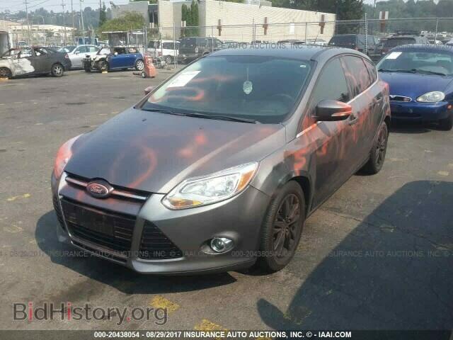 2012 Ford Focus - VIN: 1FAHP3M21CL244776 - Photo 2