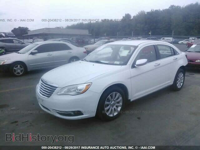 2013 Chrysler 200 - VIN: 1C3CCBCG6DN603184 - Photo 2