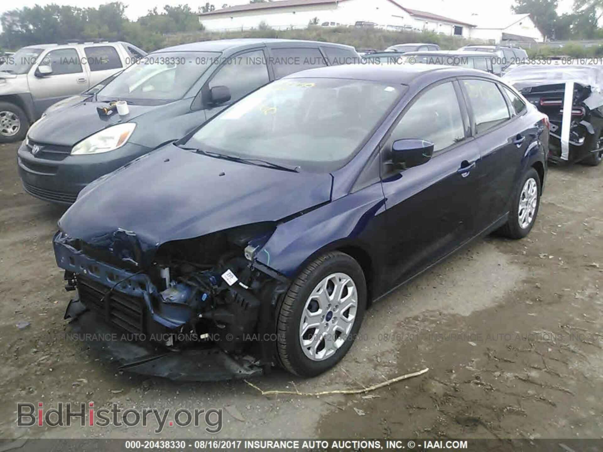 2012 Ford Focus - VIN: 1FAHP3F26CL154813 - Photo 2
