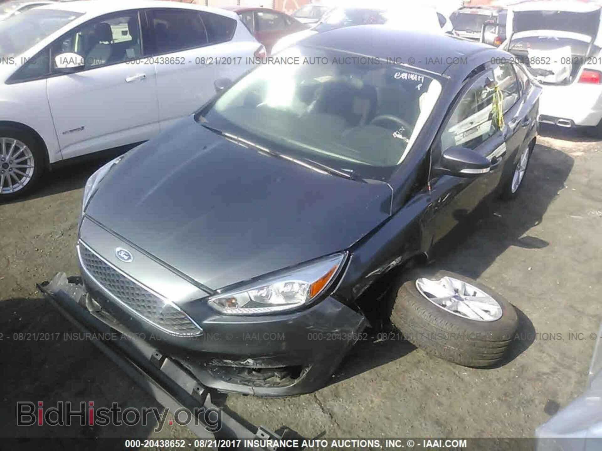 2017 Ford Focus - VIN: 1FADP3F21HL284701 - Фото 2
