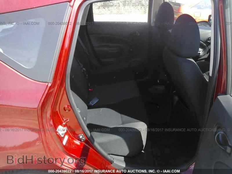 2016 Nissan VERSA NOTE (VIN 3N1CE2CP7GL376357) — фото 8 из 10