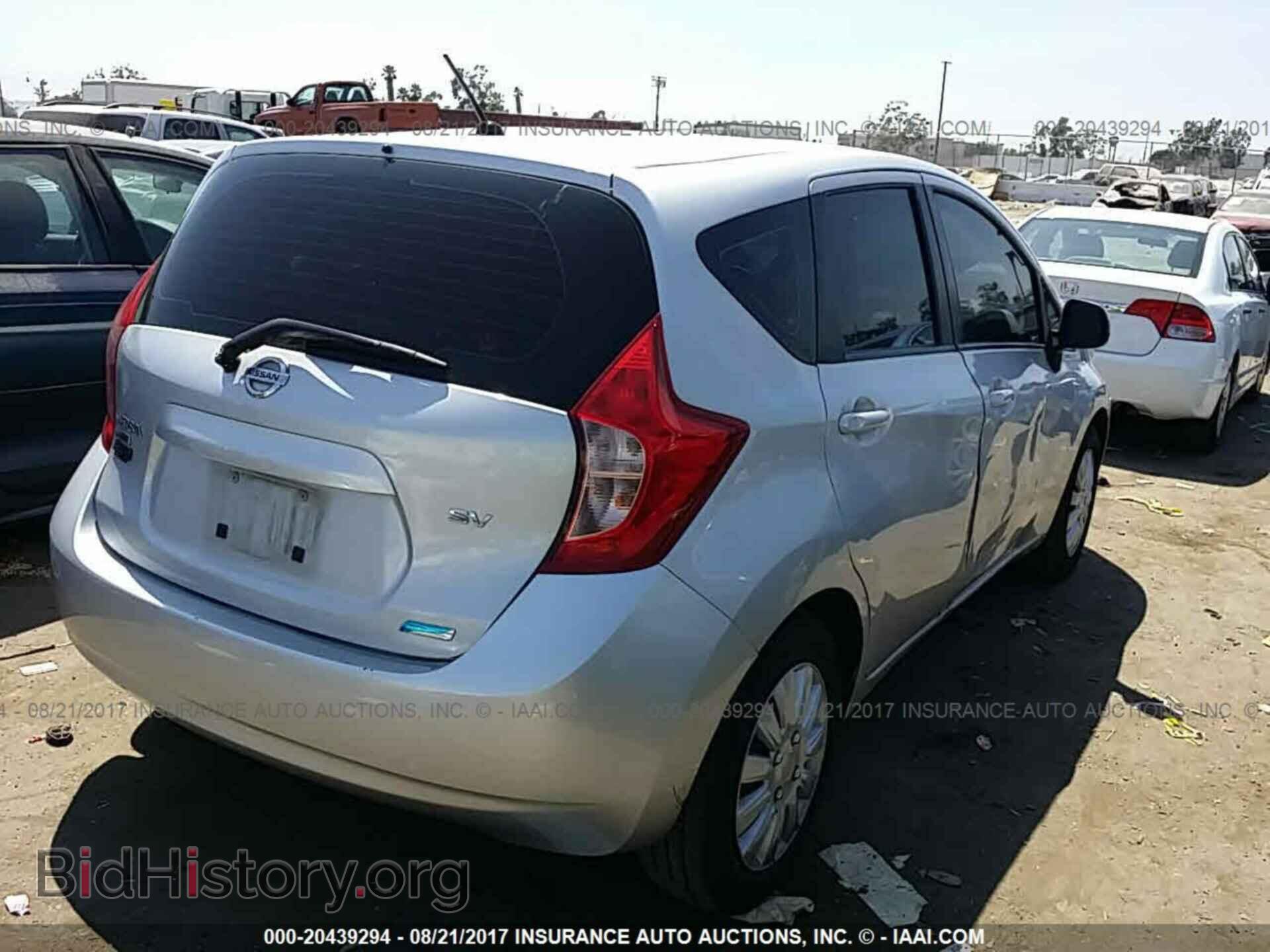 2014 Nissan Versa note - VIN: 3N1CE2CP7EL366991 - Photo 4