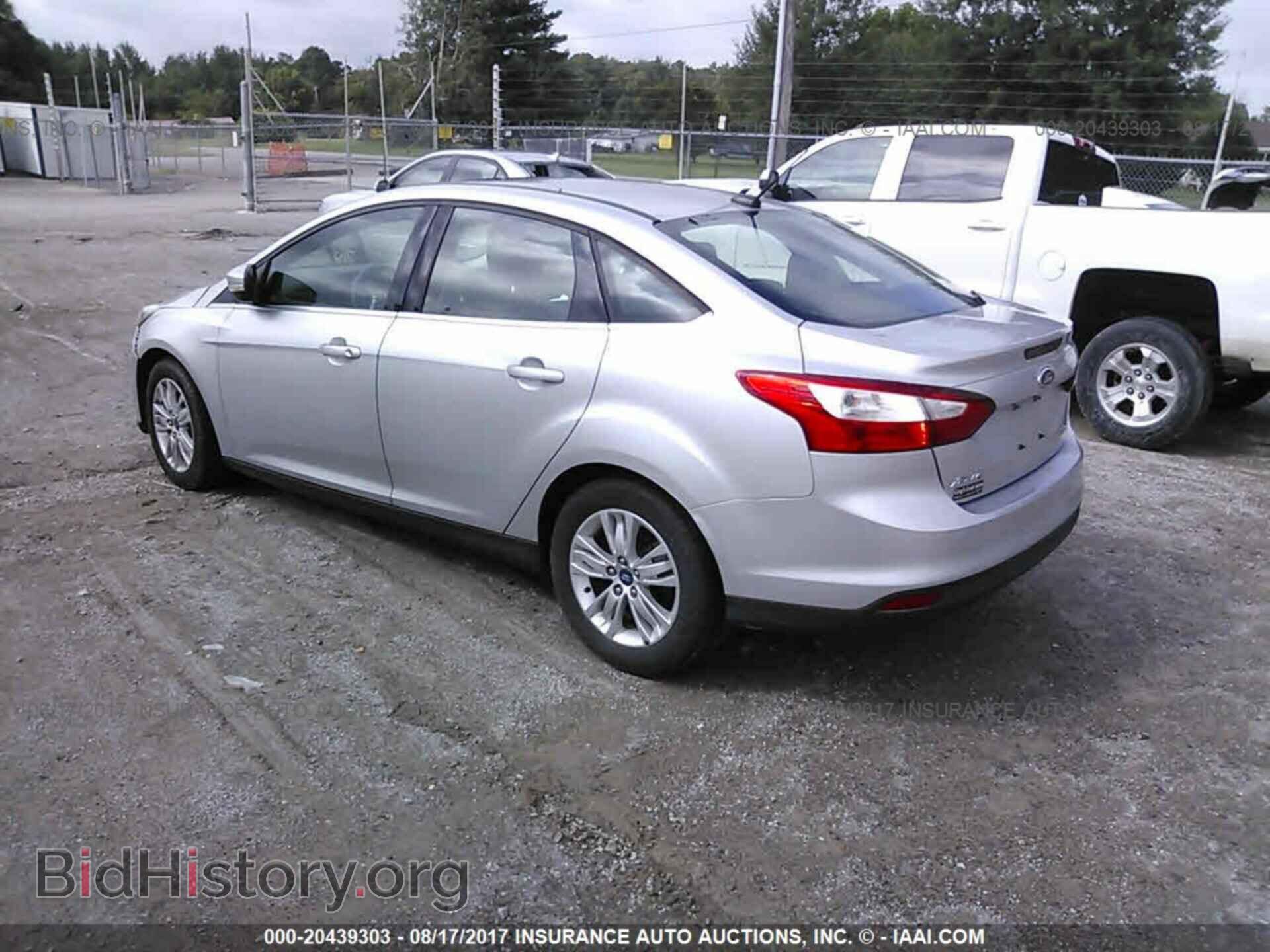 2012 Ford Focus - VIN: 1FAHP3H26CL185069 - Photo 3