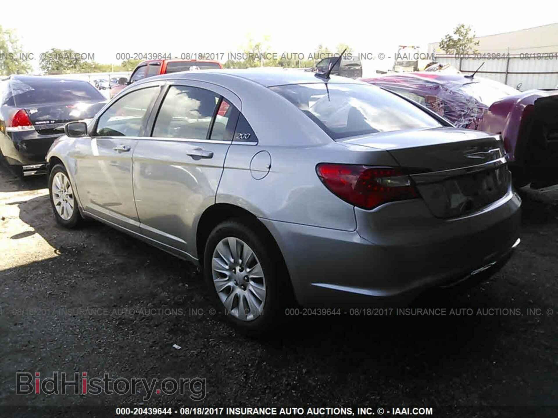 2013 Chrysler 200 - VIN: 1C3CCBAB4DN568927 - Фото 3