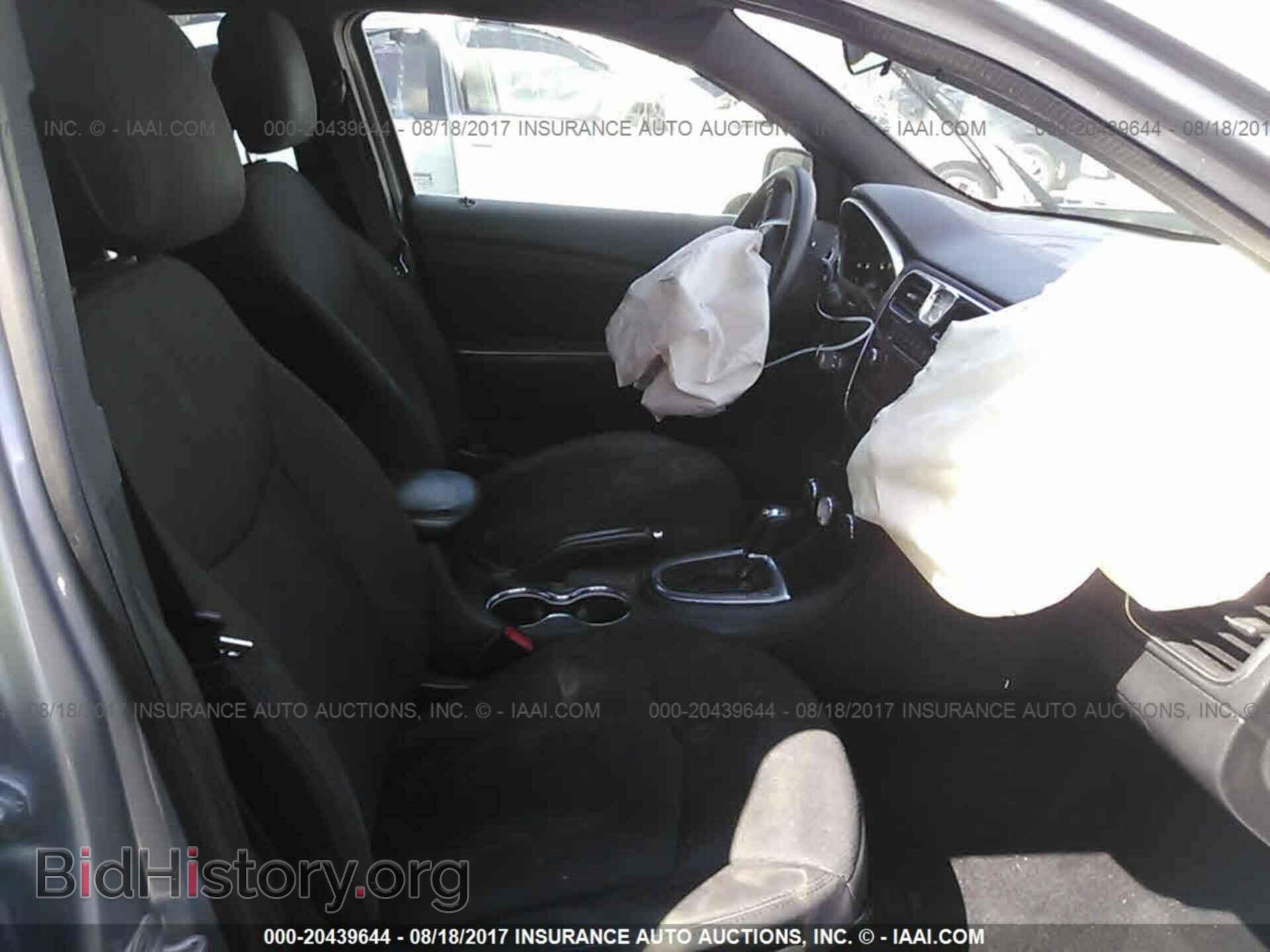 2013 Chrysler 200 - VIN: 1C3CCBAB4DN568927 - Фото 5