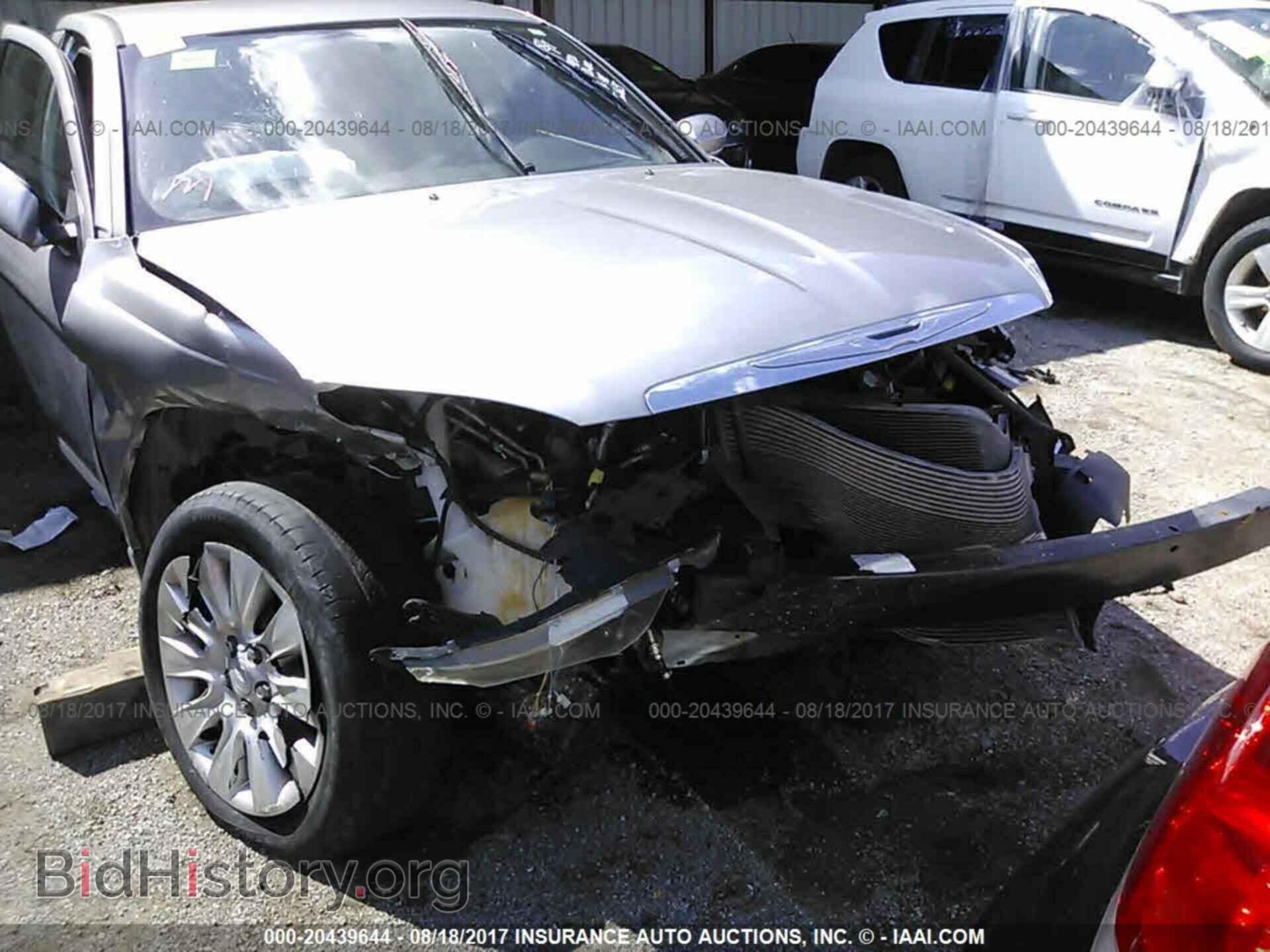 2013 Chrysler 200 - VIN: 1C3CCBAB4DN568927 - Фото 6