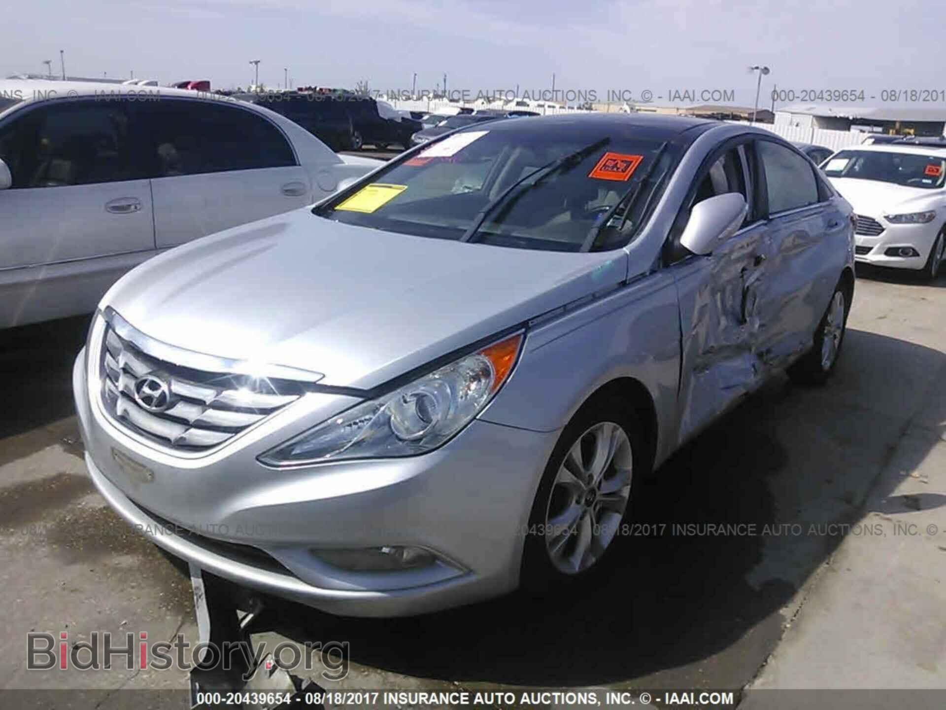 2012 Hyundai Sonata - VIN: 5NPEC4AC5CH378674 - Photo 2