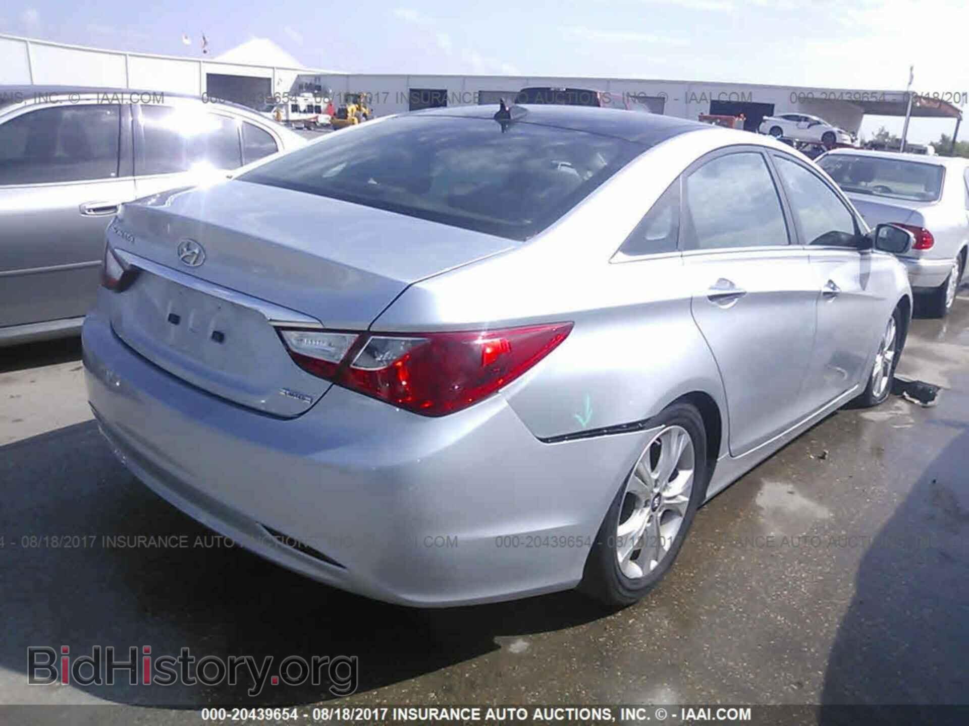 2012 Hyundai Sonata - VIN: 5NPEC4AC5CH378674 - Photo 4