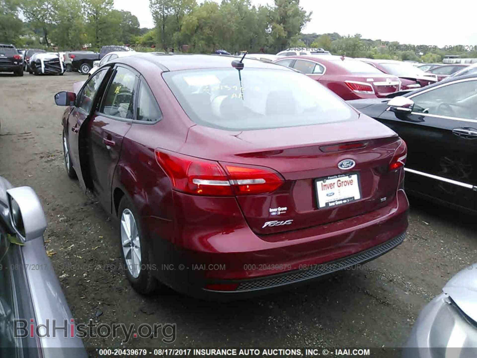 2017 FORD FOCUS - VIN: 1FADP3F23HL299667 - Фото 3