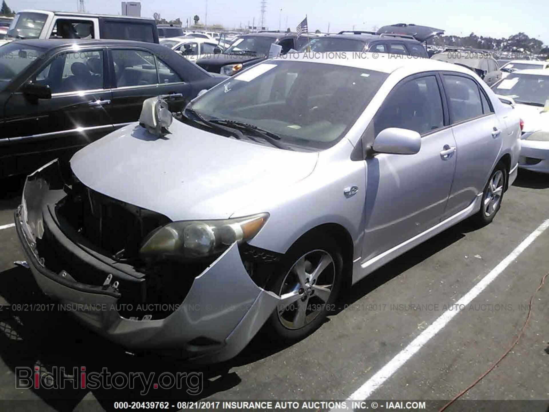 2011 Toyota Corolla - VIN: 2T1BU4EE1BC649744 - Фото 2