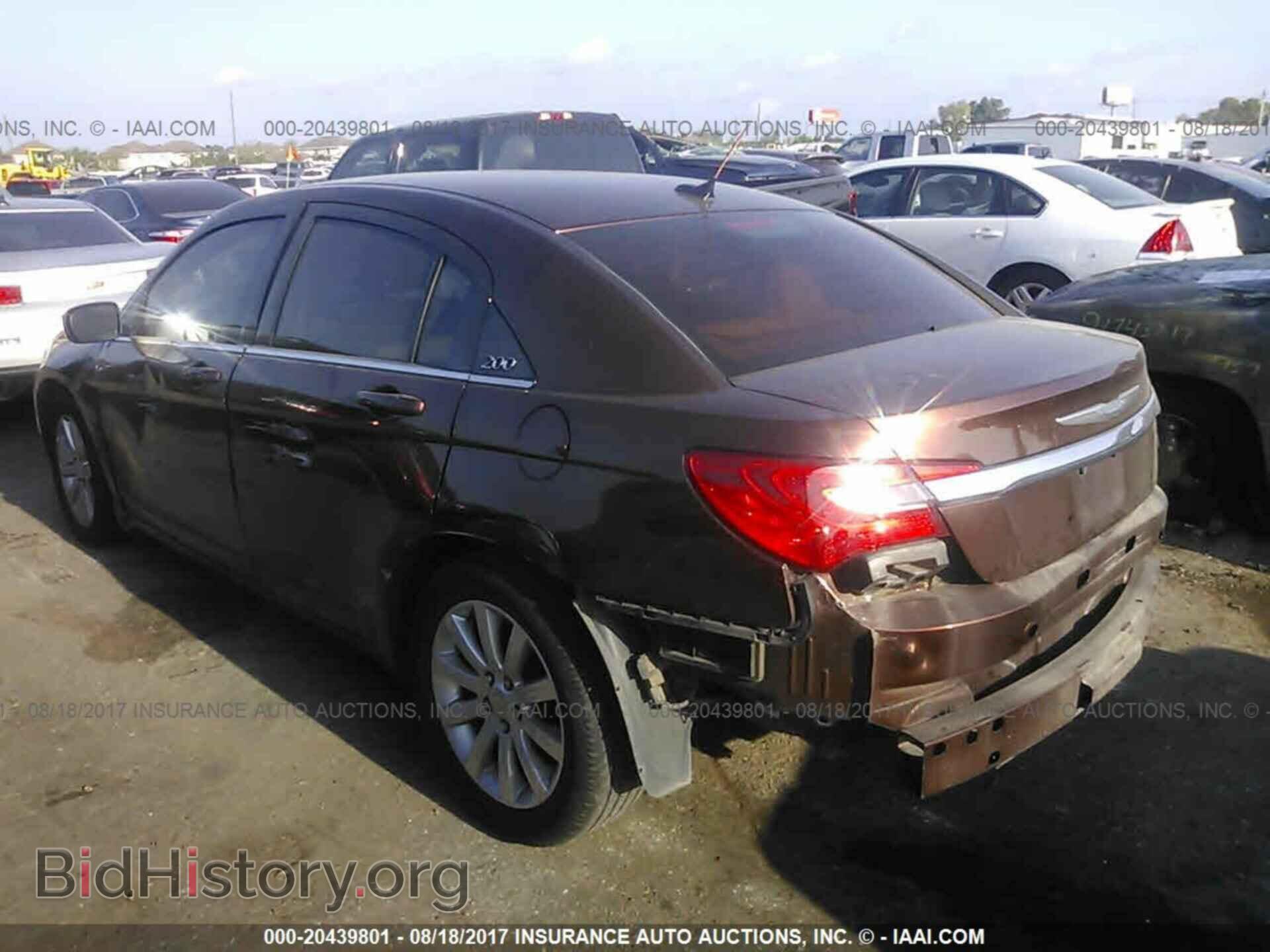 2013 Chrysler 200 - VIN: 1C3CCBBB8DN672321 - Photo 3