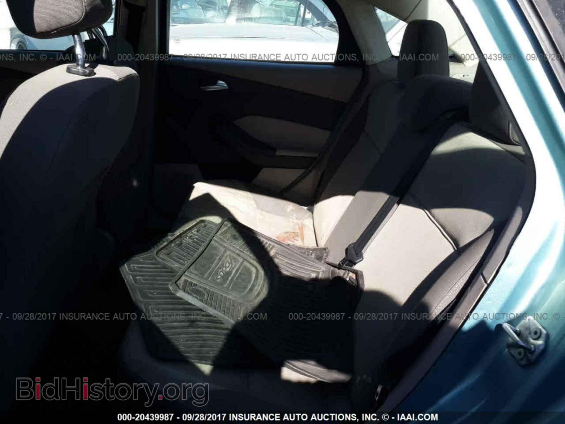 2012 Ford Focus - VIN: 1FAHP3F27CL343454 - Photo 8