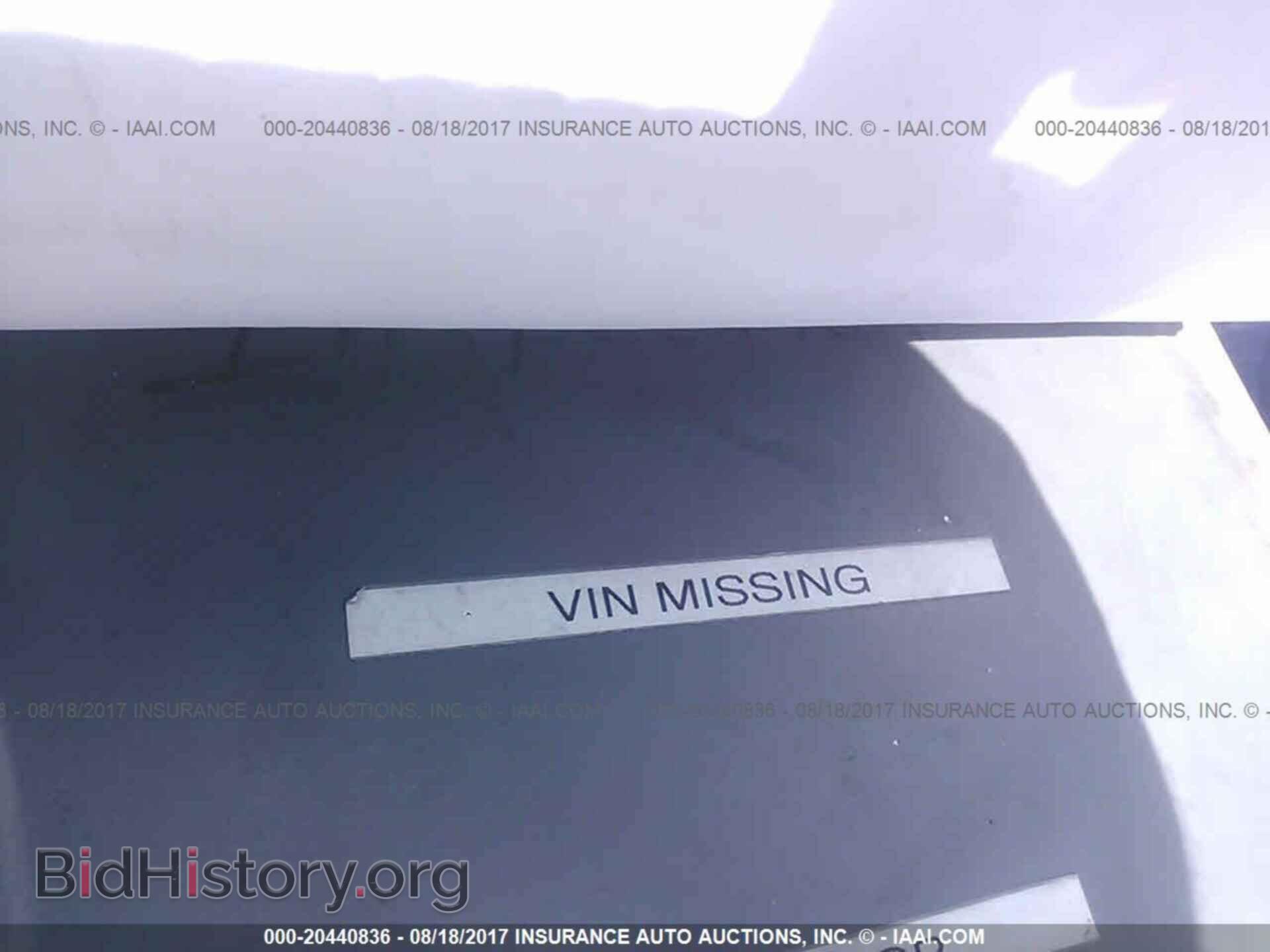 2016 Chrysler 200 - VIN: 1C3CCCBB4GN137948 - Photo 9