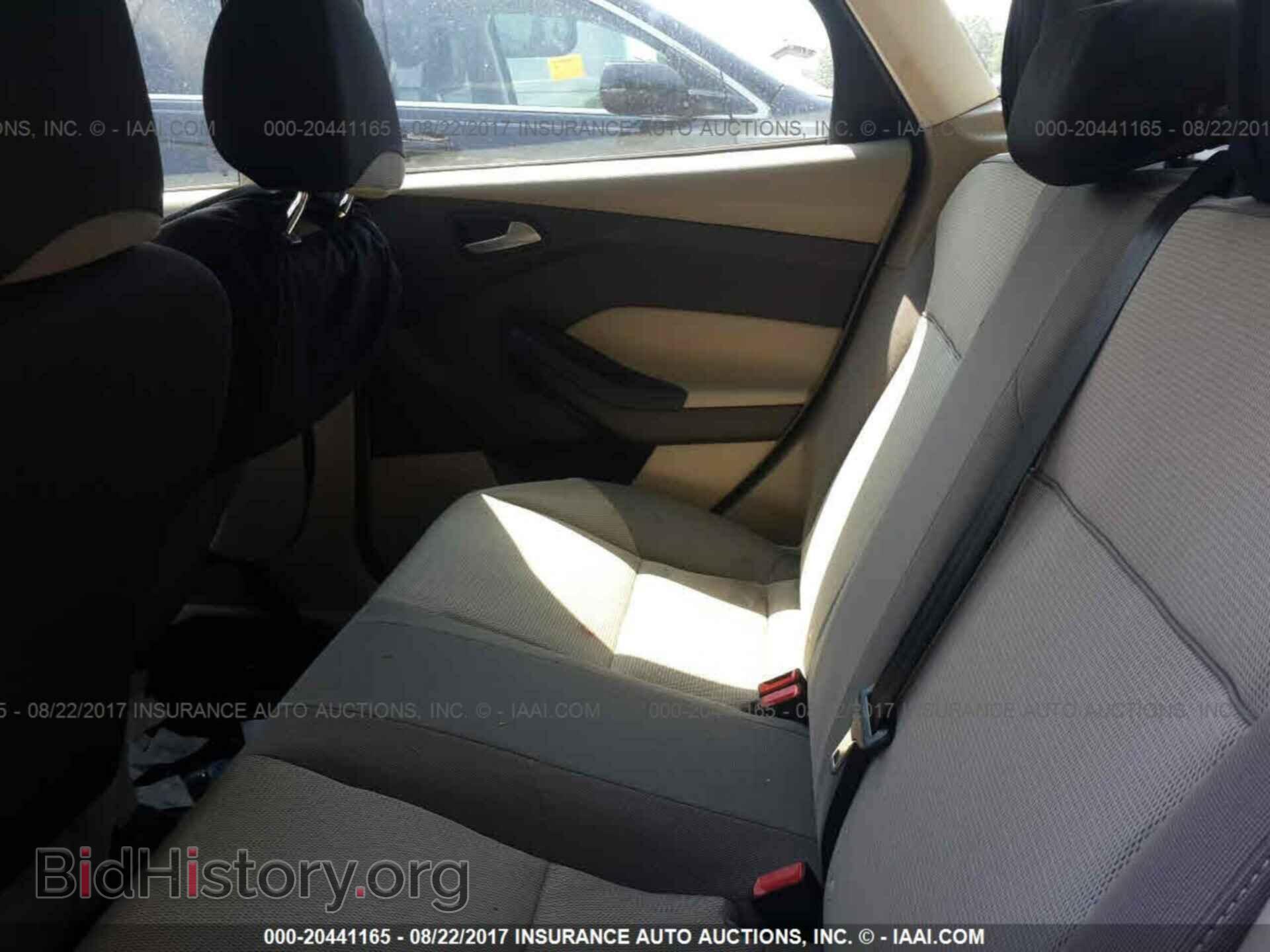 2012 Ford Focus - VIN: 1FAHP3F27CL461682 - Photo 8