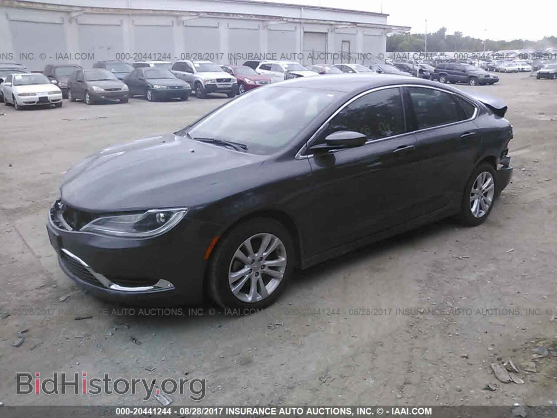 2016 Chrysler 200 - VIN: 1C3CCCAB6GN131652 - Photo 2