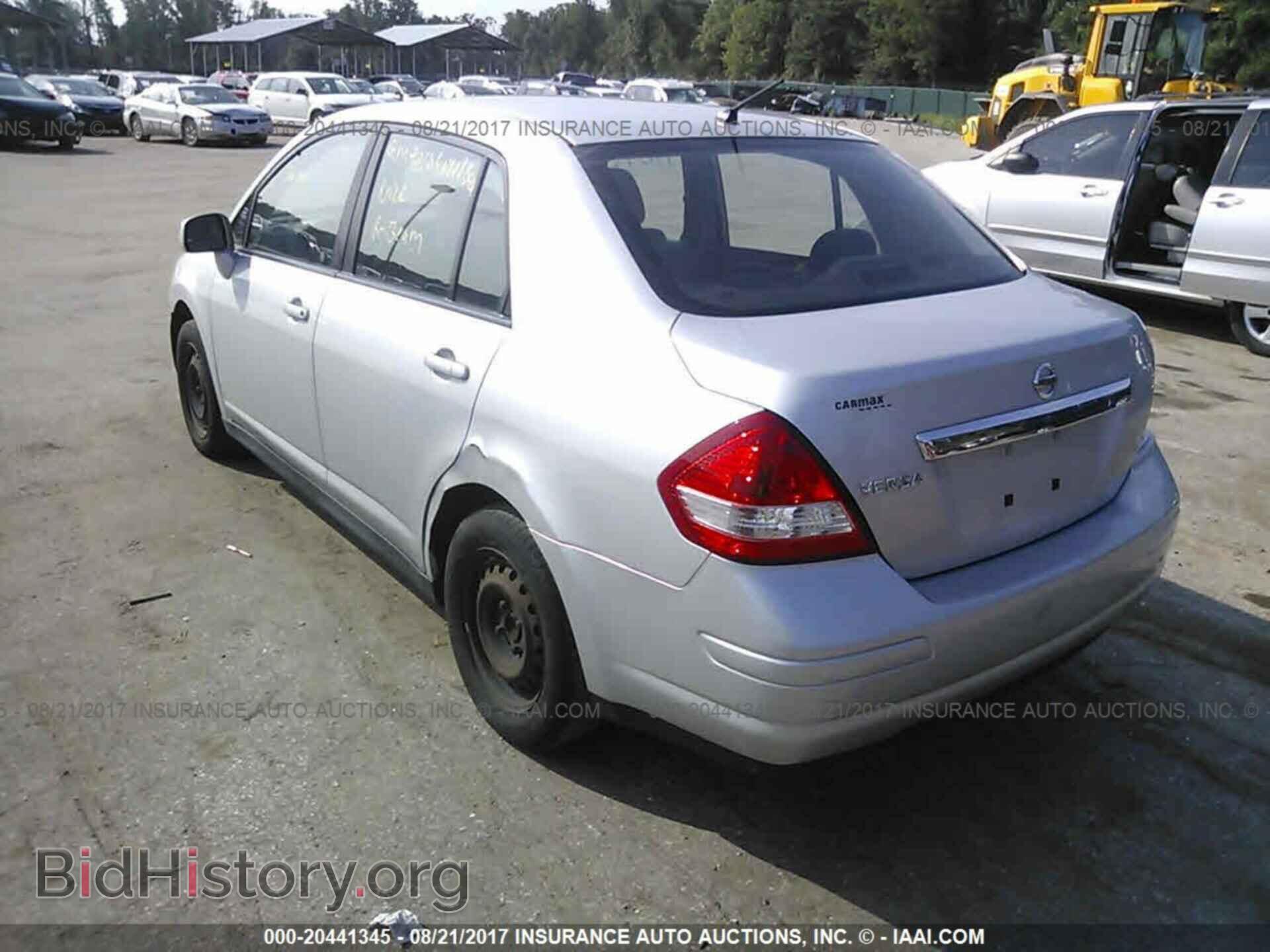 2011 Nissan Versa - VIN: 3N1BC1APXBL453956 - Фото 3