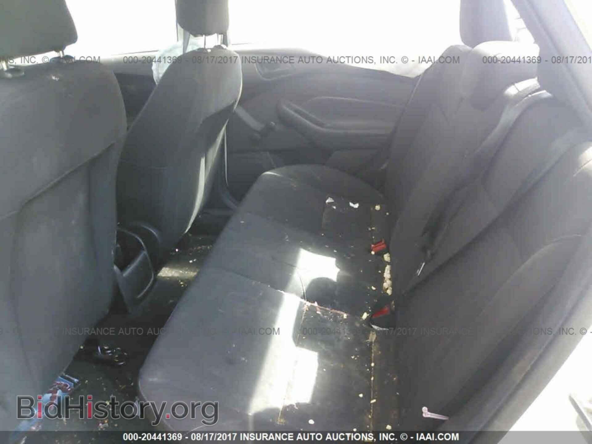 2016 Ford Focus - VIN: 1FADP3E24GL229966 - Photo 8