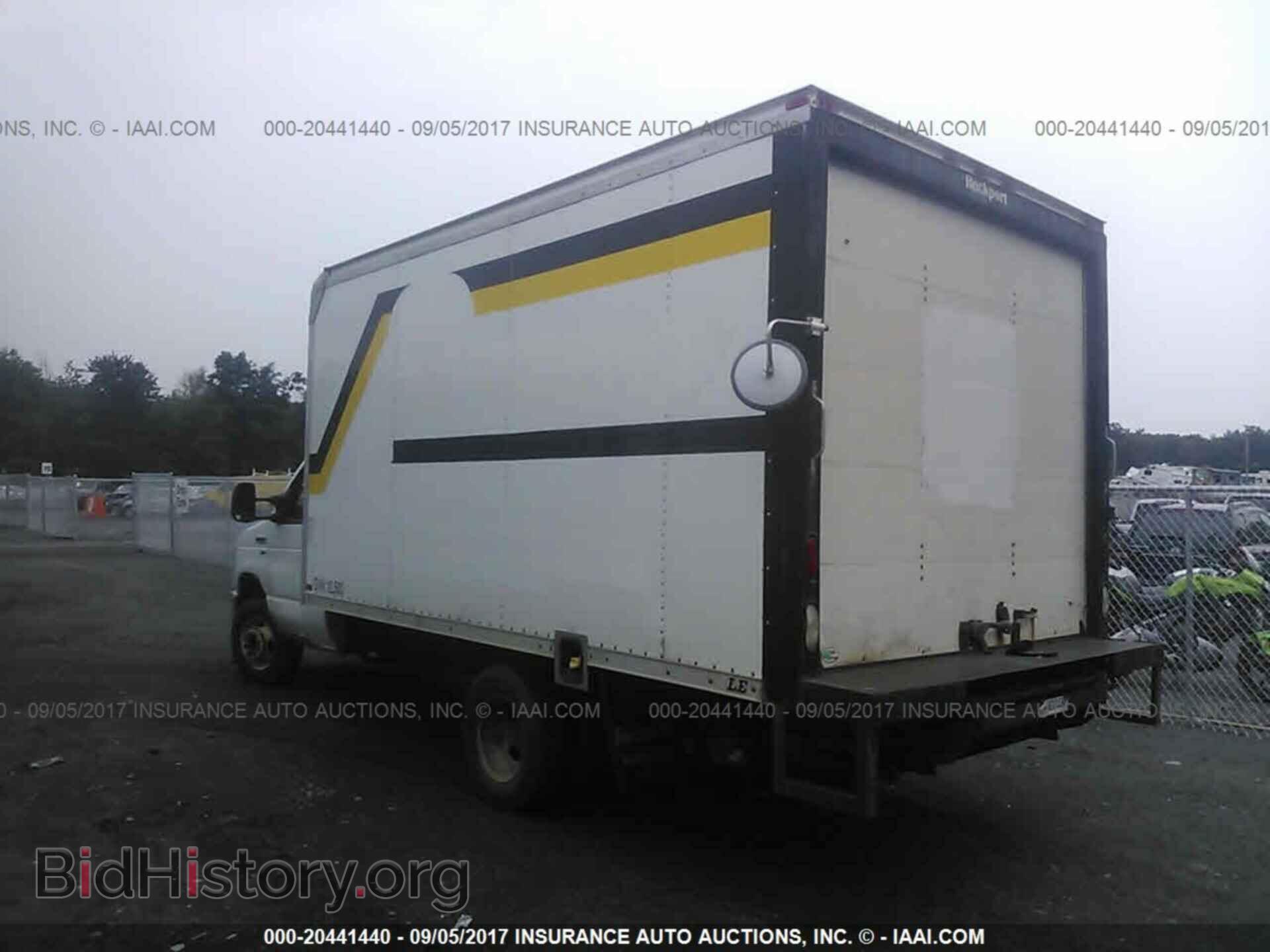 2012 Ford Econoline - VIN: 1FDWE3FL3CDA86914 - Фото 3