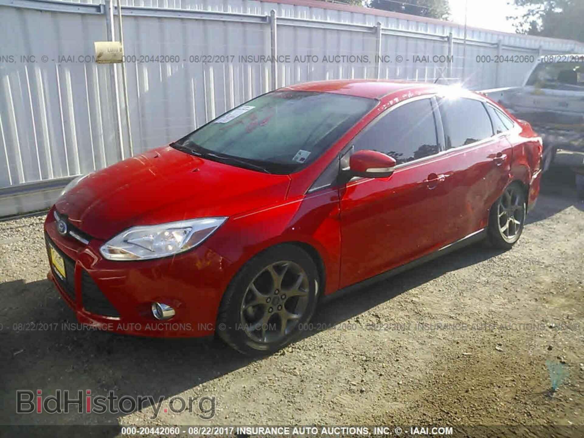 2014 Ford Focus - VIN: 1FADP3F27EL163876 - Фото 2