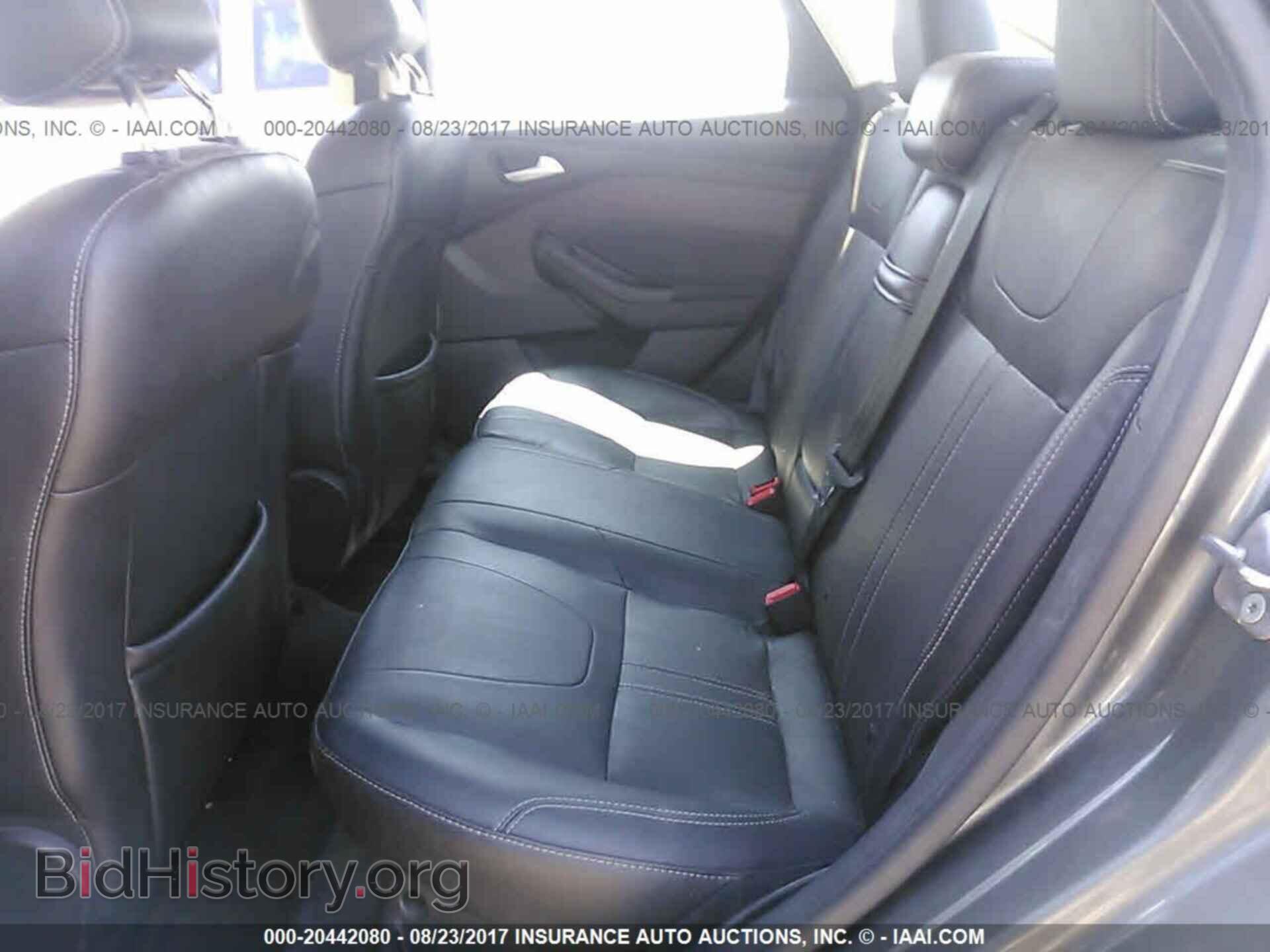 2012 Ford Focus - VIN: 1FAHP3H22CL367254 - Photo 8