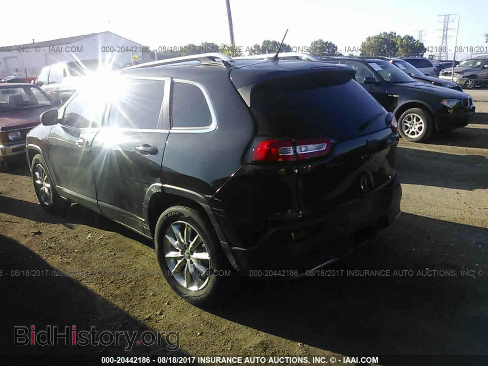 2014 Jeep Cherokee - VIN: 1C4PJMDS0EW236330 - Photo 3