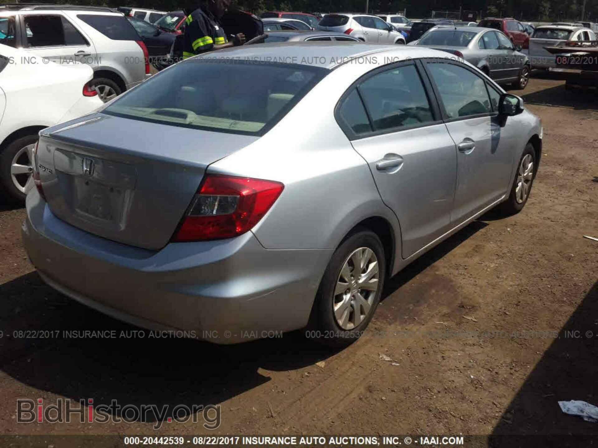2012 Honda Civic - VIN: 19XFB2F5XCE373366 - Photo 4