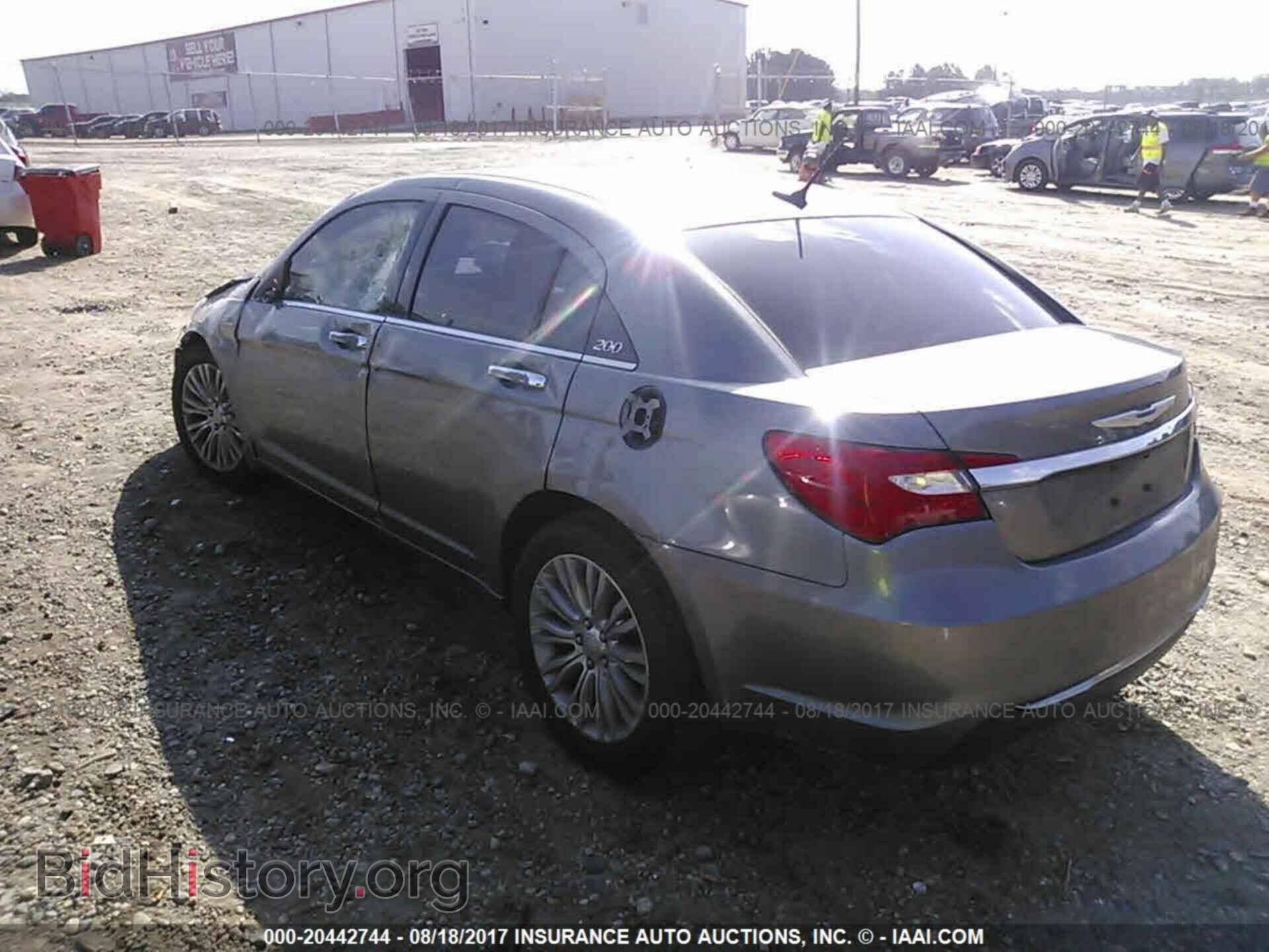 2012 Chrysler 200 - VIN: 1C3CCBCB7CN188072 - Photo 3