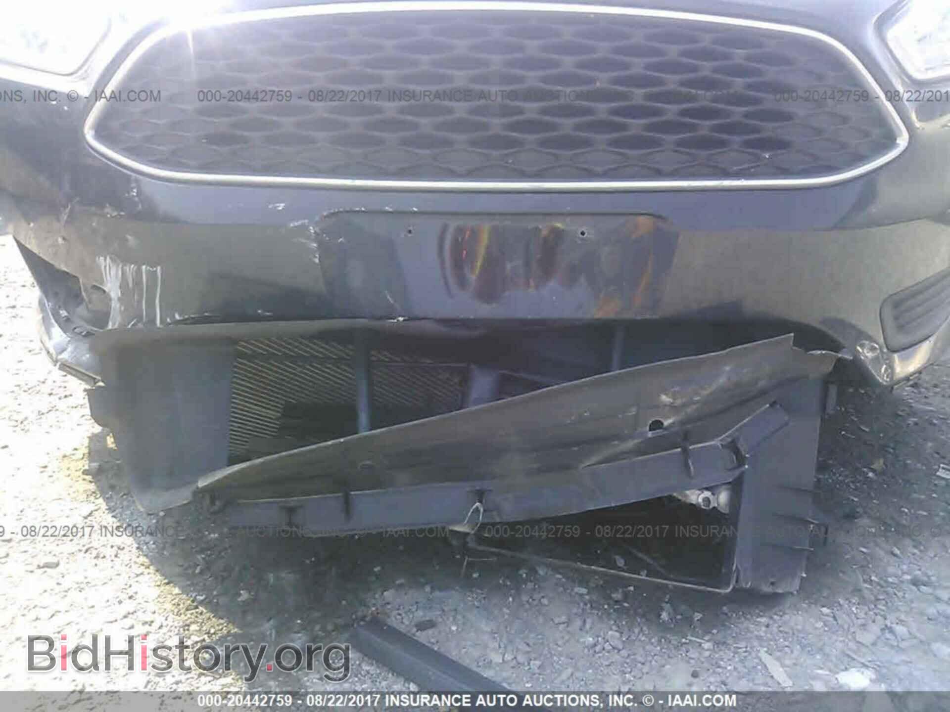 2015 Ford Focus - VIN: 1FADP3F29FL372084 - Photo 6