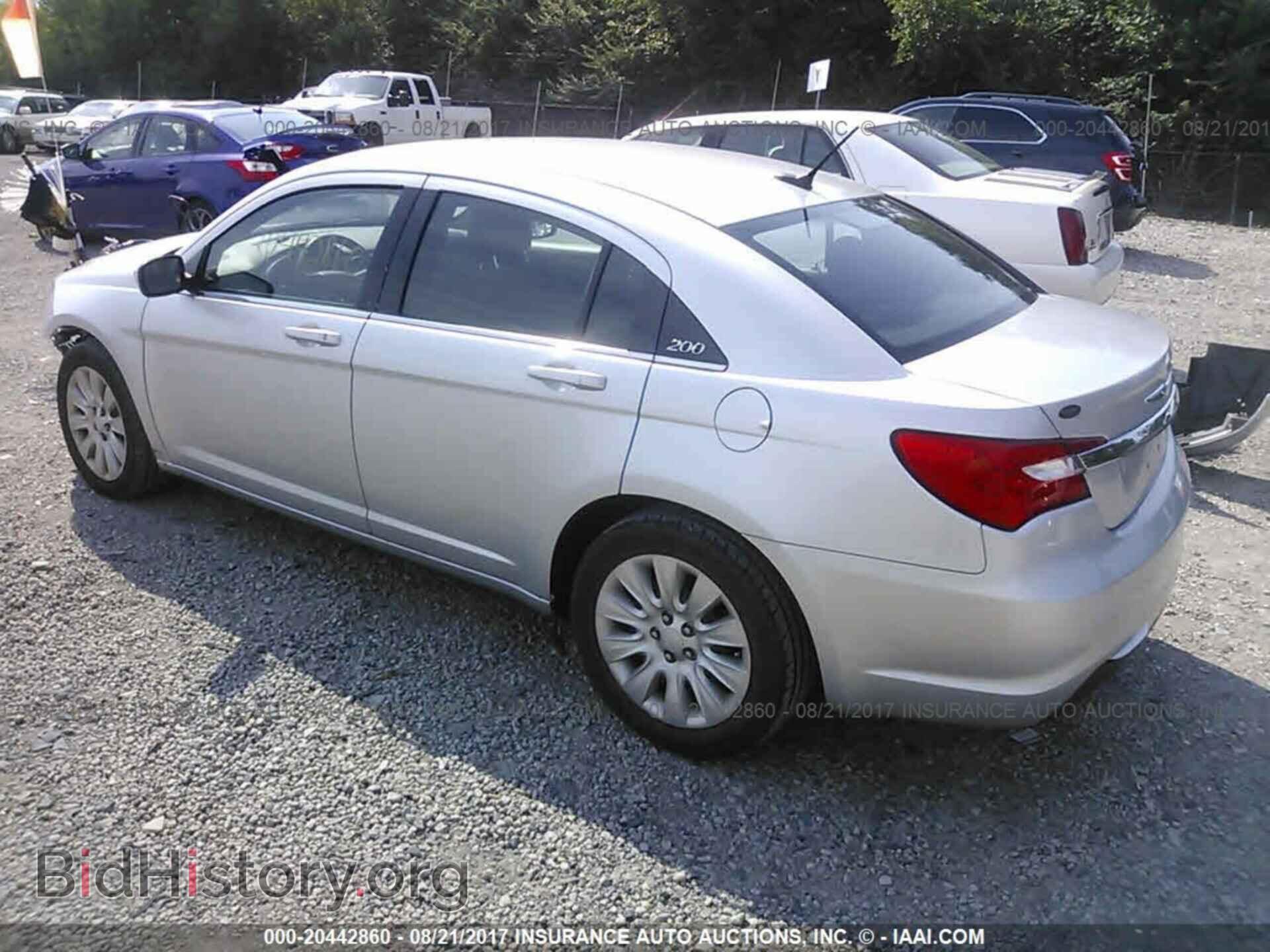 2011 Chrysler 200 - VIN: 1C3BC4FB2BN586226 - Фото 3