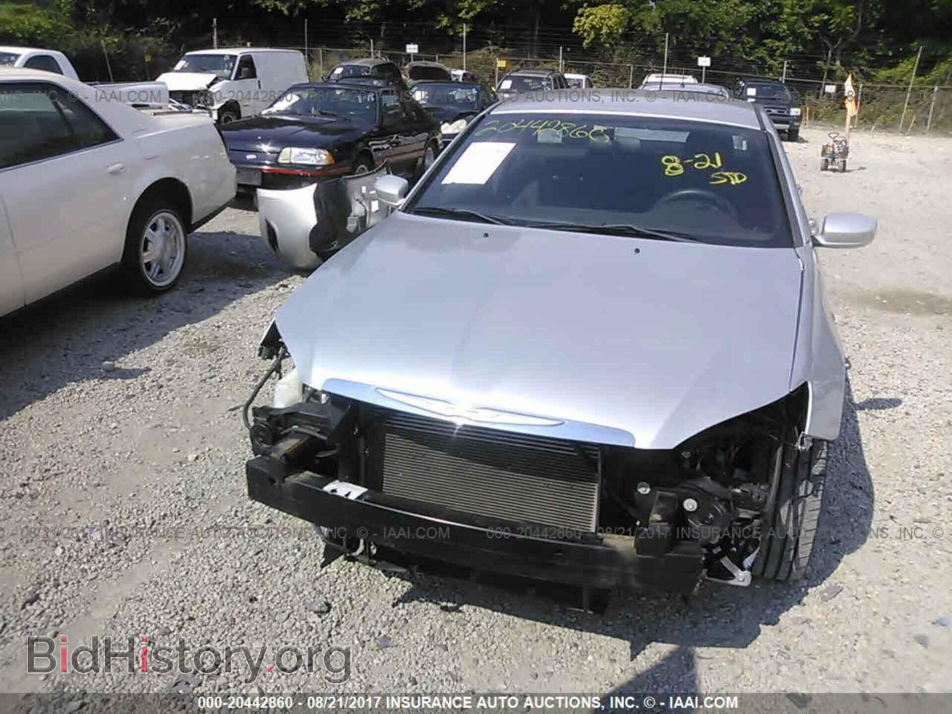2011 Chrysler 200 - VIN: 1C3BC4FB2BN586226 - Фото 6