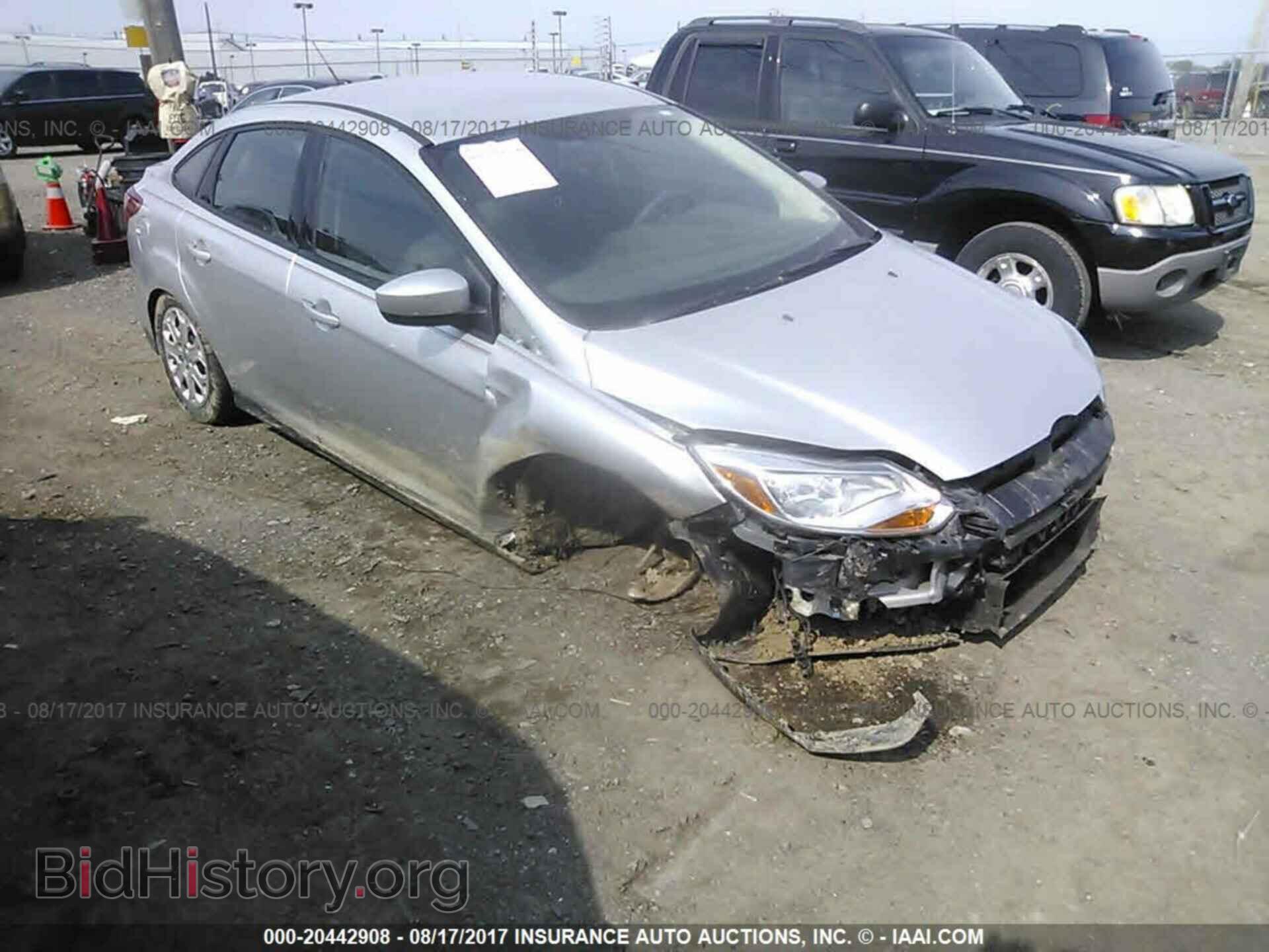 2012 Ford Focus - VIN: 1FAHP3F28CL319356 - Photo 6