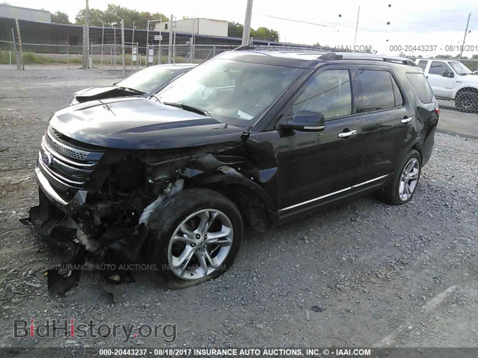 2013 Ford Explorer - VIN: 1FM5K8F80DGA42009 - Photo 2