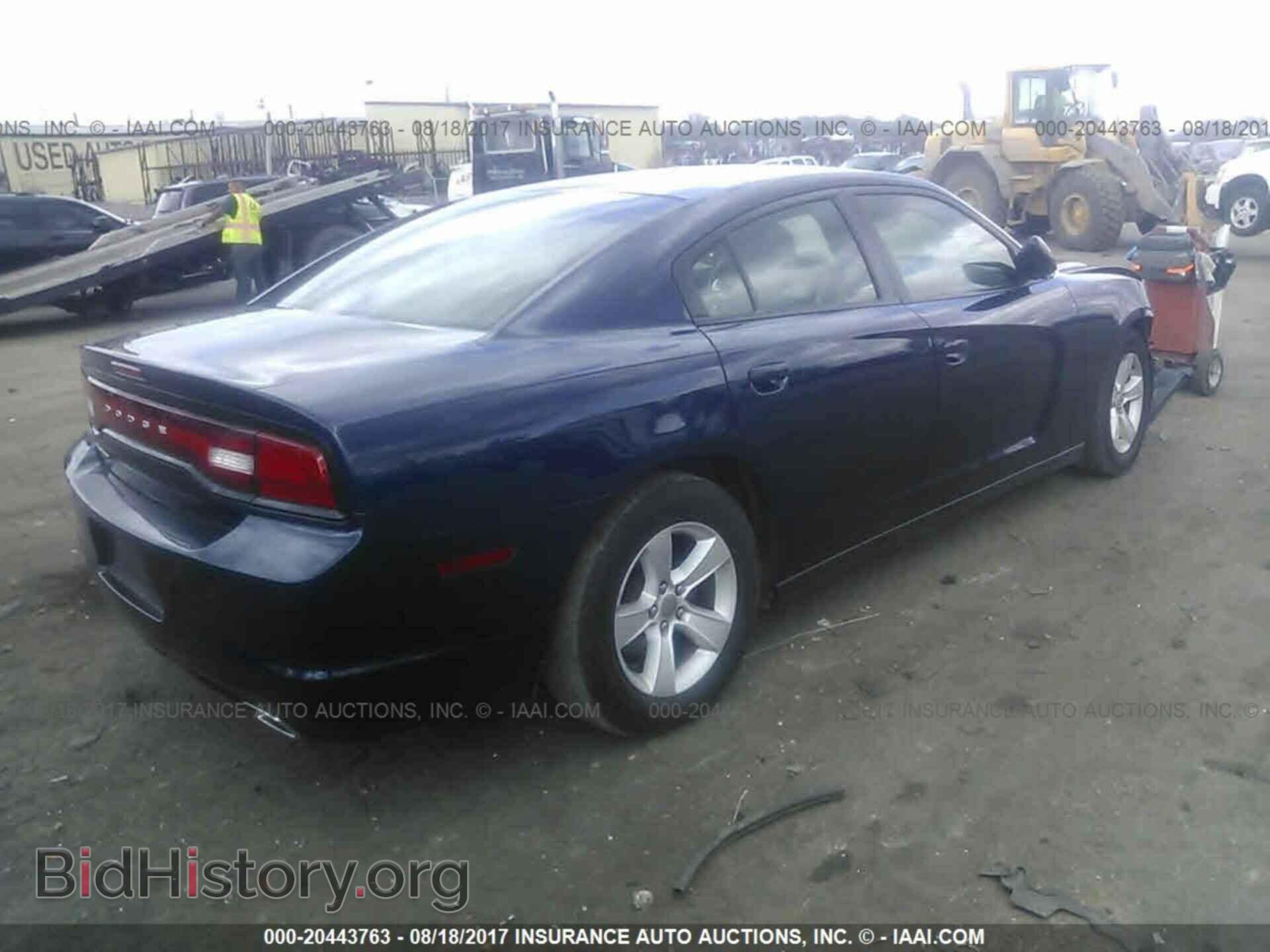 2013 Dodge Charger - VIN: 2C3CDXBG4DH689521 - Photo 4