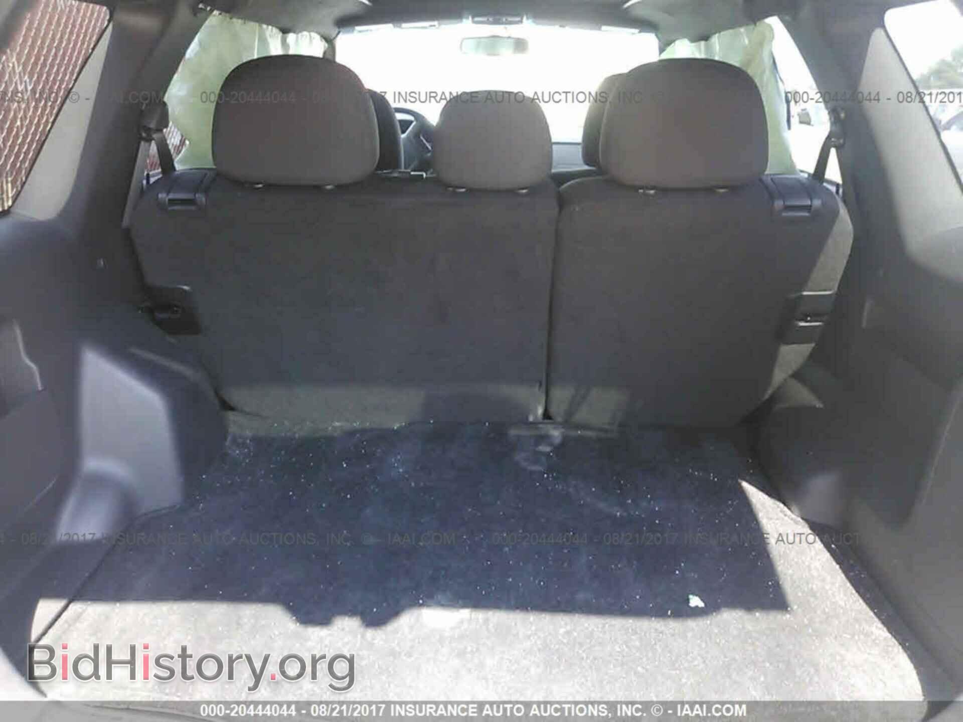 2012 Ford Escape - VIN: 1FMCU0D76CKA63715 - Photo 8