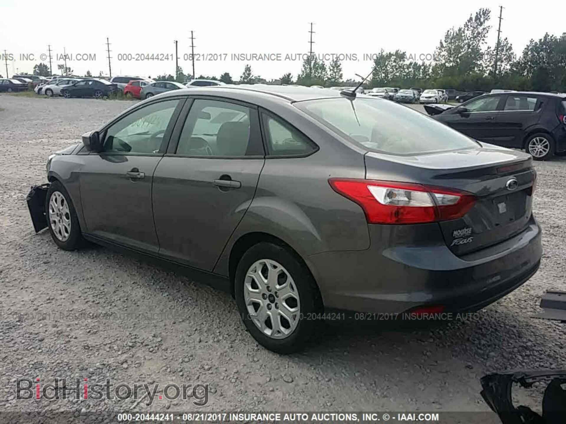 2012 Ford Focus - VIN: 1FAHP3F22CL455871 - Photo 3