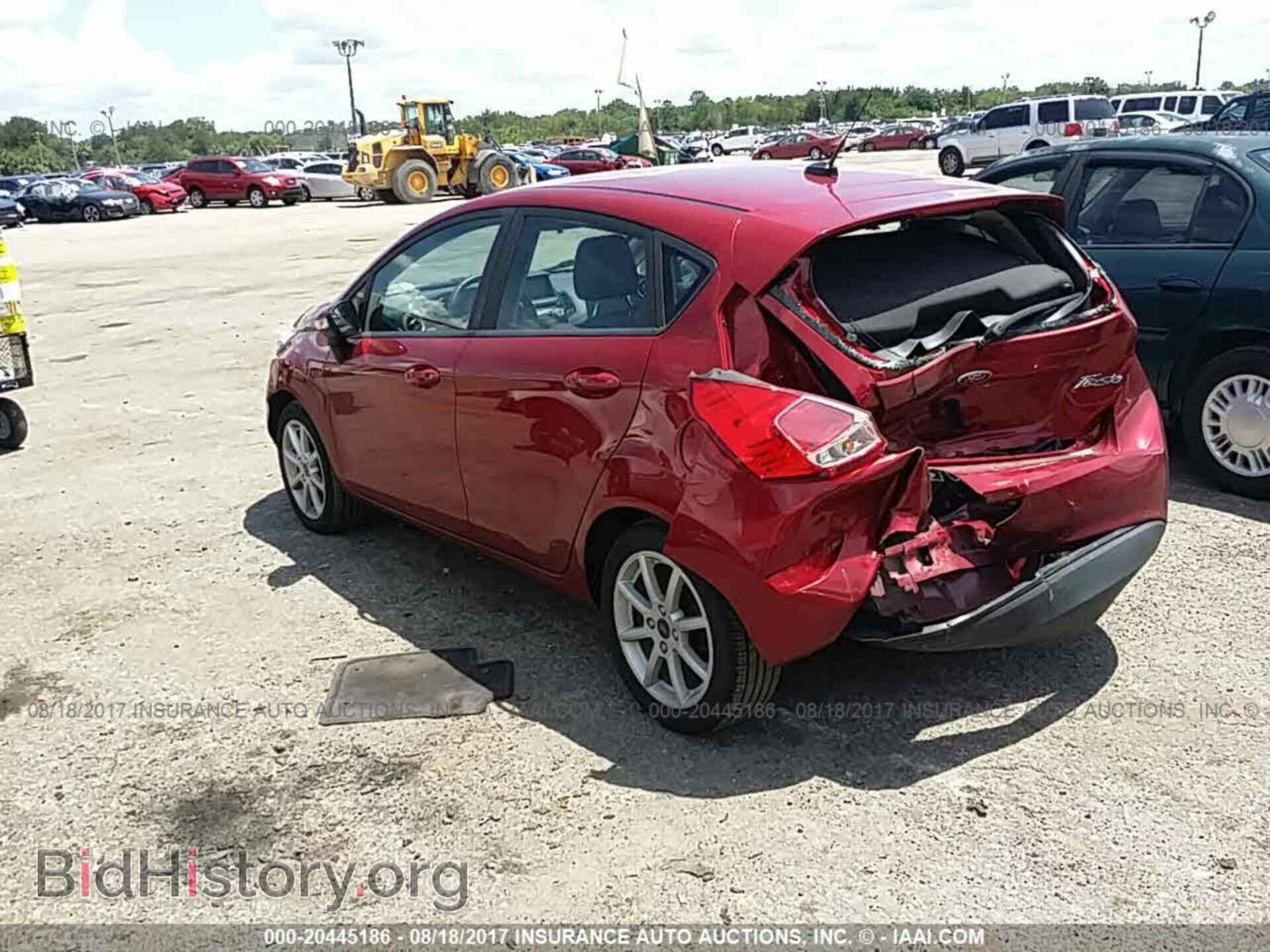 2016 Ford Fiesta - VIN: 3FADP4EJ3GM198124 - Фото 3