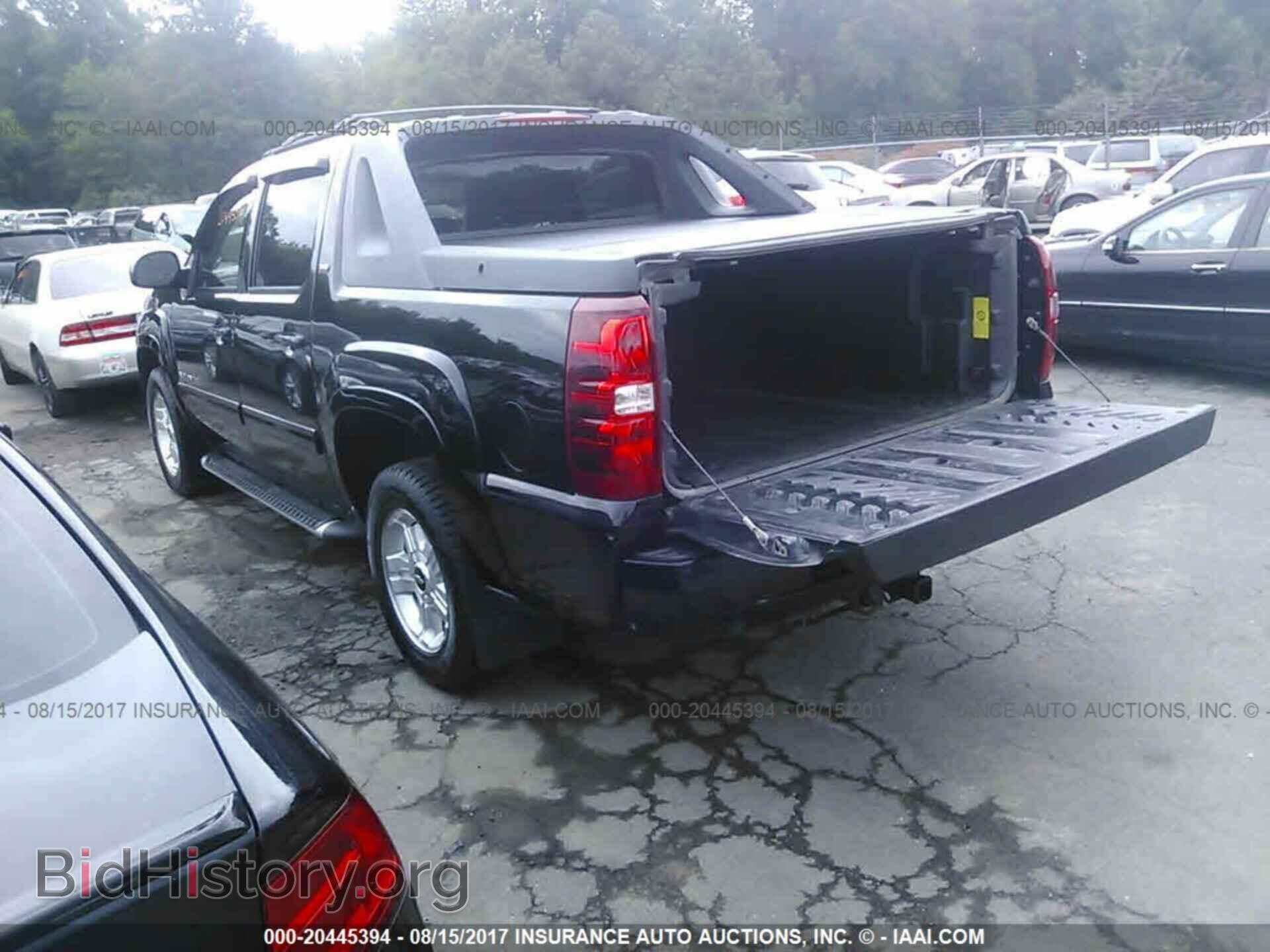 2012 Chevrolet Avalanche - VIN: 3GNTKFE79CG172440 - Фото 3