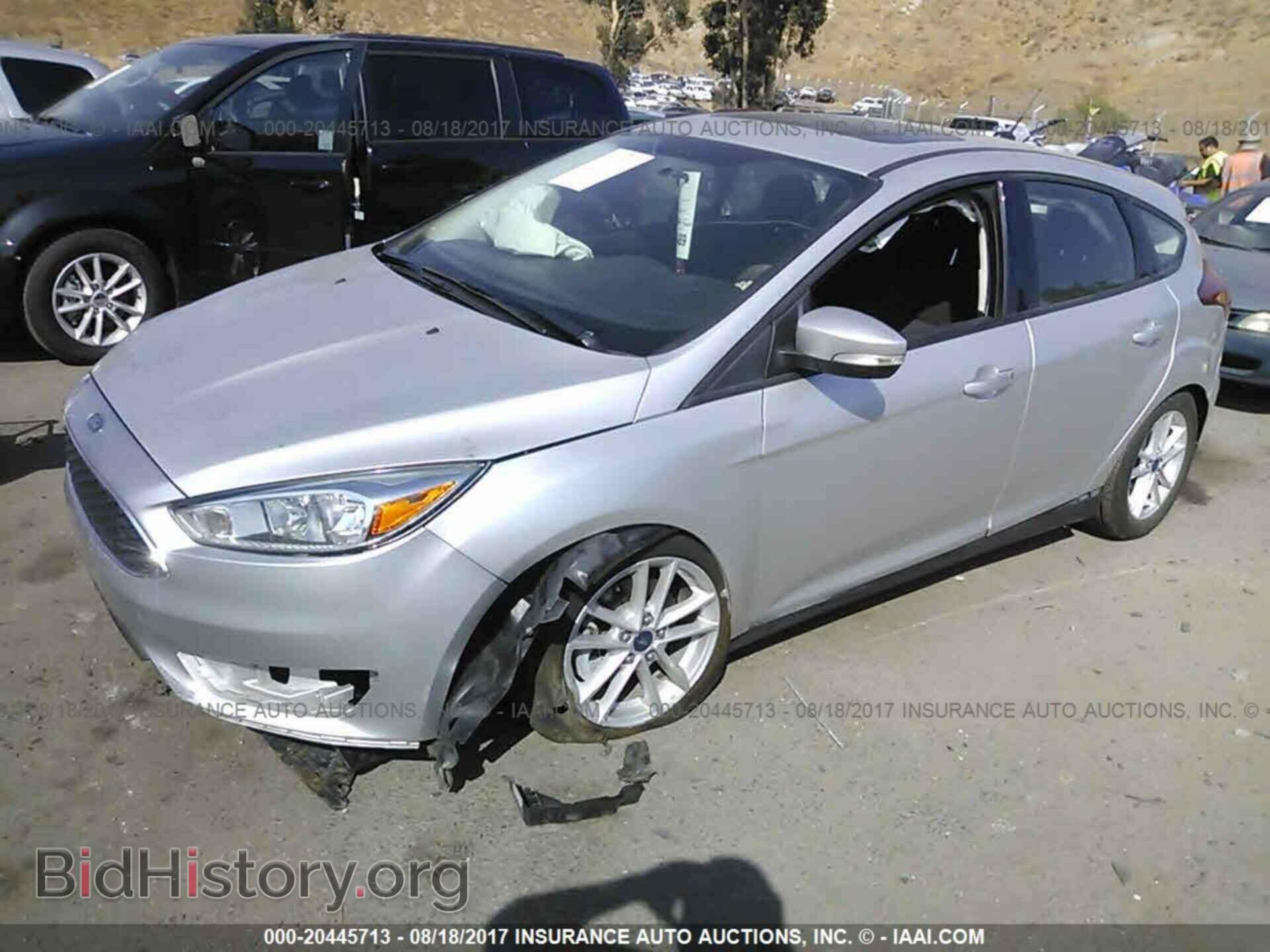 2015 Ford Focus - VIN: 1FADP3K26FL263667 - Photo 2