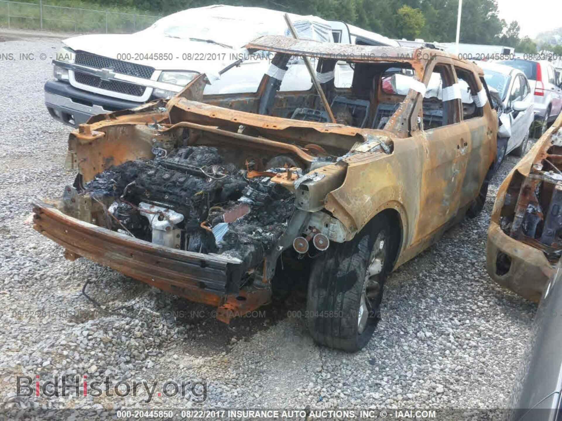 2014 Ford Explorer - VIN: 1FM5K8F83EGB64574 - Фото 2