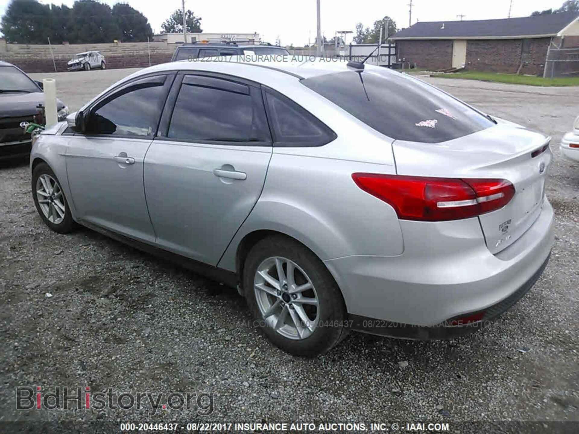2016 Ford Focus - VIN: 1FADP3F23GL379565 - Photo 3