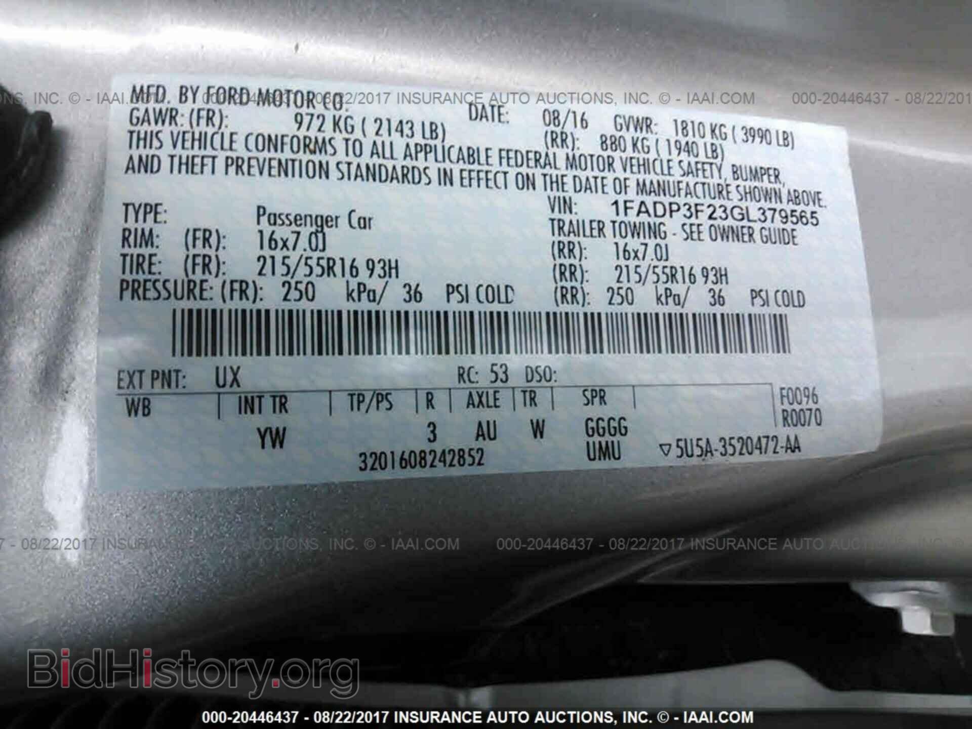 2016 Ford Focus - VIN: 1FADP3F23GL379565 - Photo 9
