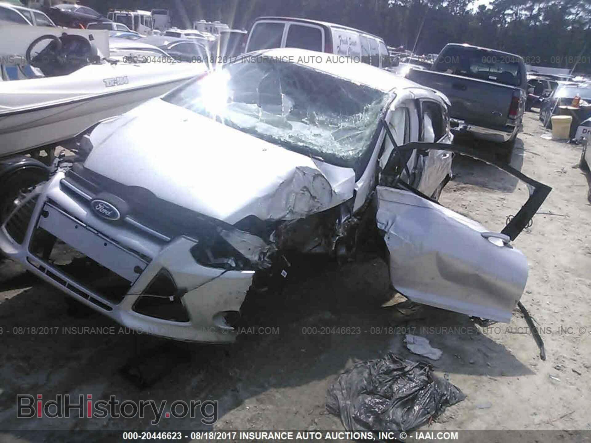 2014 Ford Focus - VIN: 1FADP3K22EL153245 - Photo 2