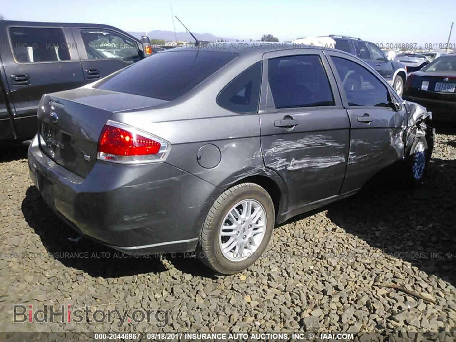 2011 Ford Focus - VIN: 1FAHP3FN9BW150164 - Фото 4