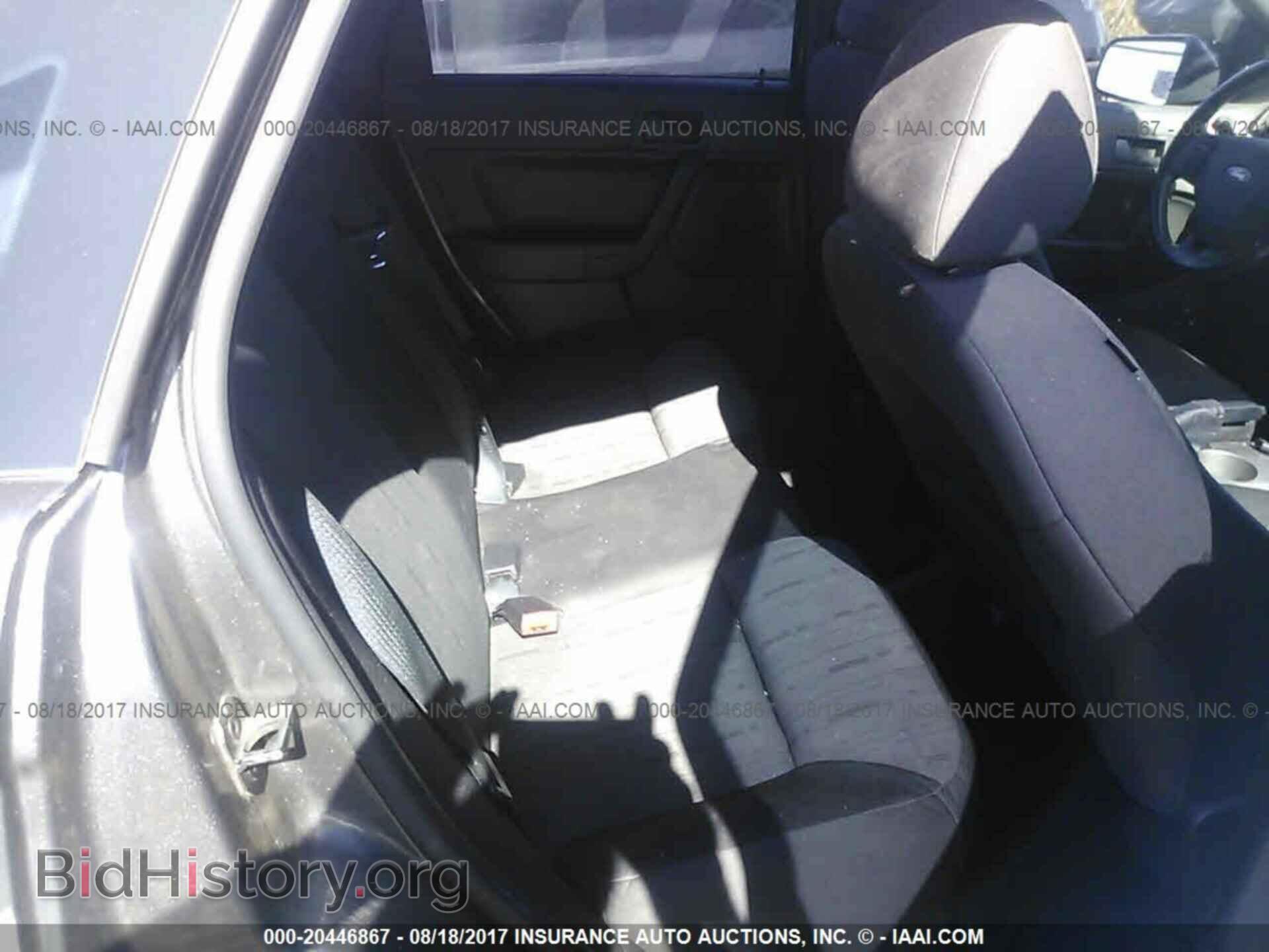 2011 Ford Focus - VIN: 1FAHP3FN9BW150164 - Фото 8
